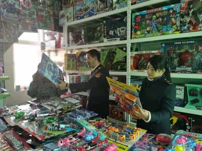 南昌市西湖區(qū)市場(chǎng)監(jiān)督管理局整治校園周邊激光筆銷售，守護(hù)未成年人安全