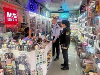 “注射器玩具”走俏校園周邊，家長憂心市場監管迅速介入整改